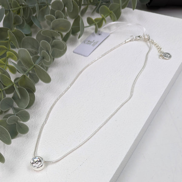 Soft hammered setting crystal necklace on snake chain