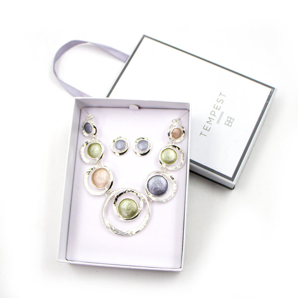 Enamel circle design necklace and earring set