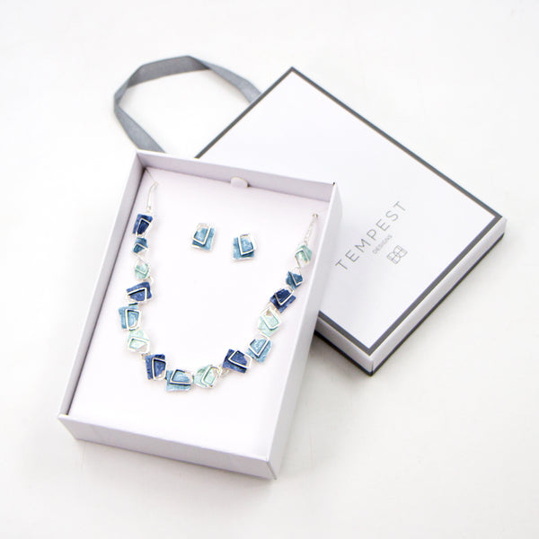 Geometric squares enamel and silver lining necklace set