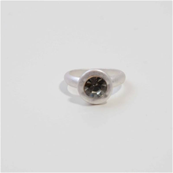 Matt silver ring with round black diamond feature