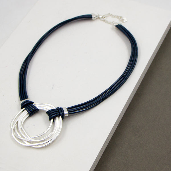 Multi circle details on short leather necklace