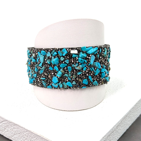 Magnetic cuff bracelet with reconstituted turquoise chips