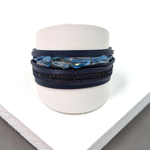 Multi strand PU magnetic cuff with cut glass feature strand