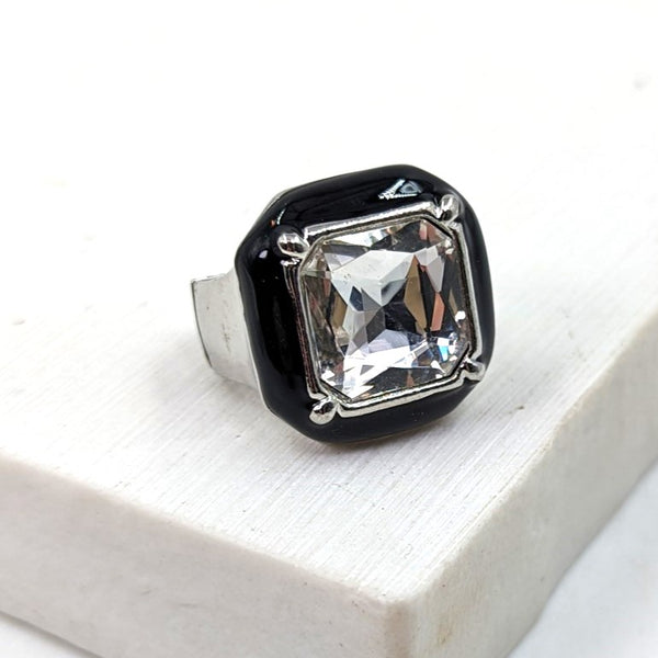 Adjustable enamel ring with square crystal