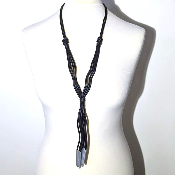 Y-shape neoprene necklace with tubular endings