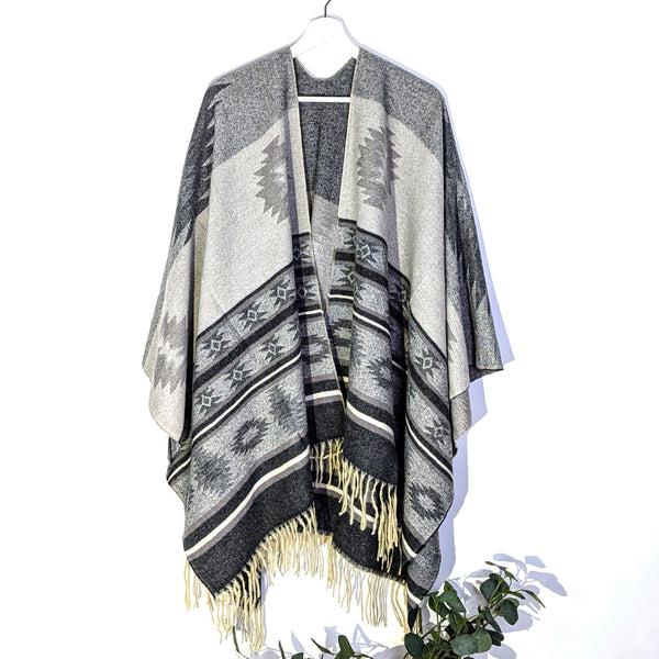 Aztec design soft feel poncho with tassels (L-XL)