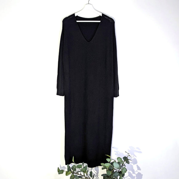 Warm polyamide mix luxury V-neck jumper dress