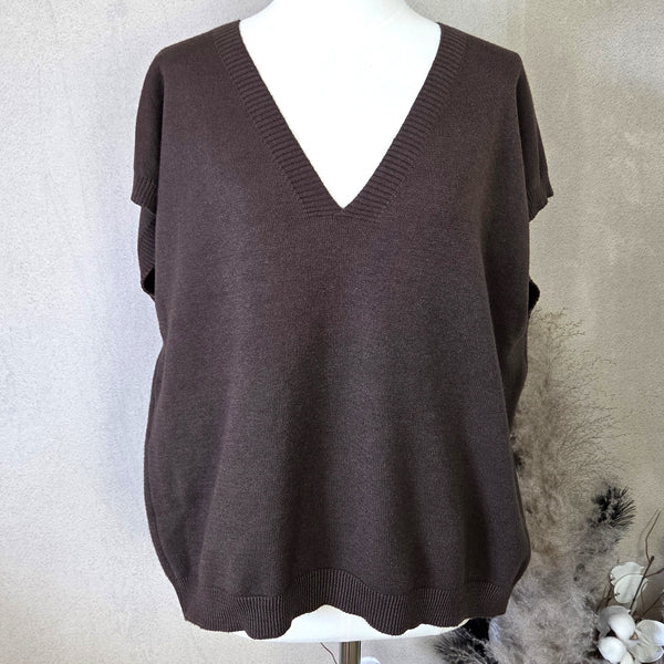 Viscose mix knitted tank top with V-neck