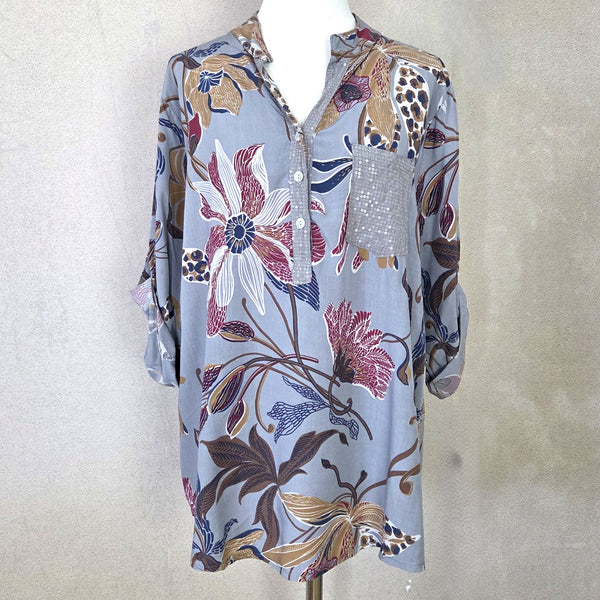 Wild flower print viscose shirt with subtle sequin pocket and neckline (M)