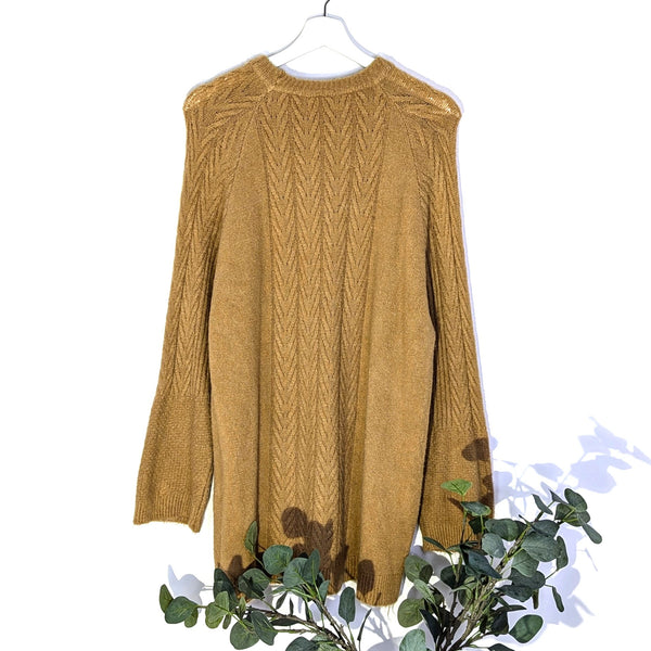Polymide mix long line cable knit jumper