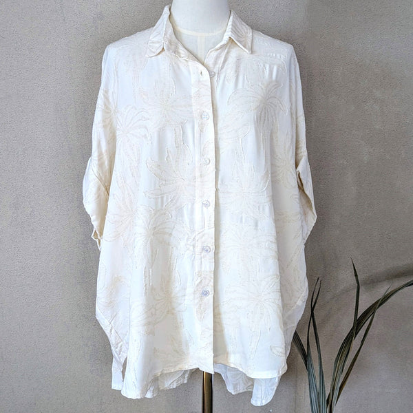 Linen viscose mix roomy top with special subtle vintage palm fabric (M-L)