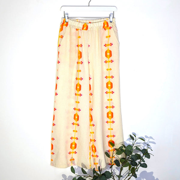 Cotton boho shorts with artisanal embroidery (M)