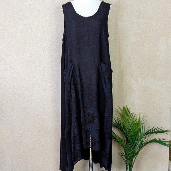 High-lo linen dress with lace pockets and deep hem (M-L)