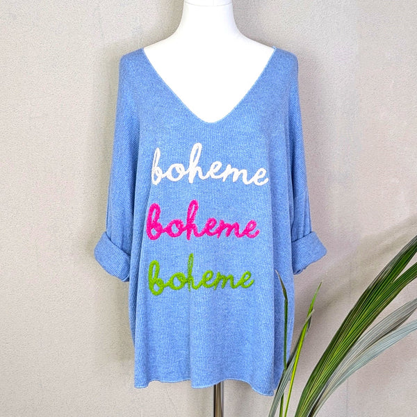 Cosy V-neck top with boheme motif