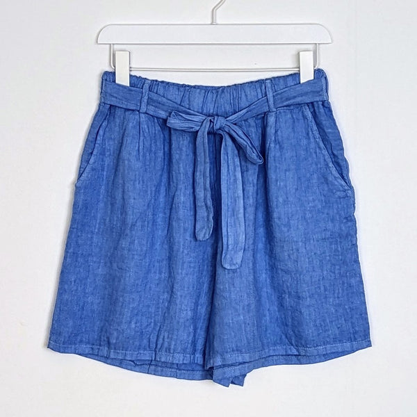 Pure linen shorts with elasticated tie waist and pockets (M)