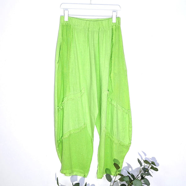 Vintage wash soft cotton flattering tapered trousers with raw edge elements and pockets (M-L)