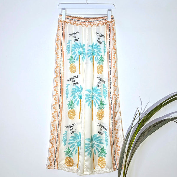 Viscose straight leg pants with Brazilian pineapple print theme