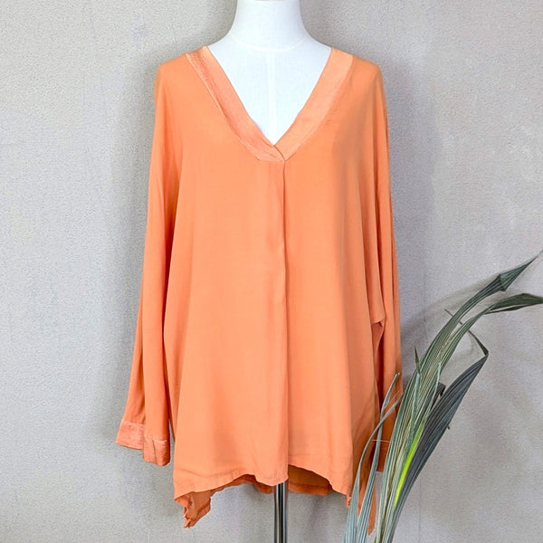 Tunic style satin feel detail long sleeve top (L-XL)