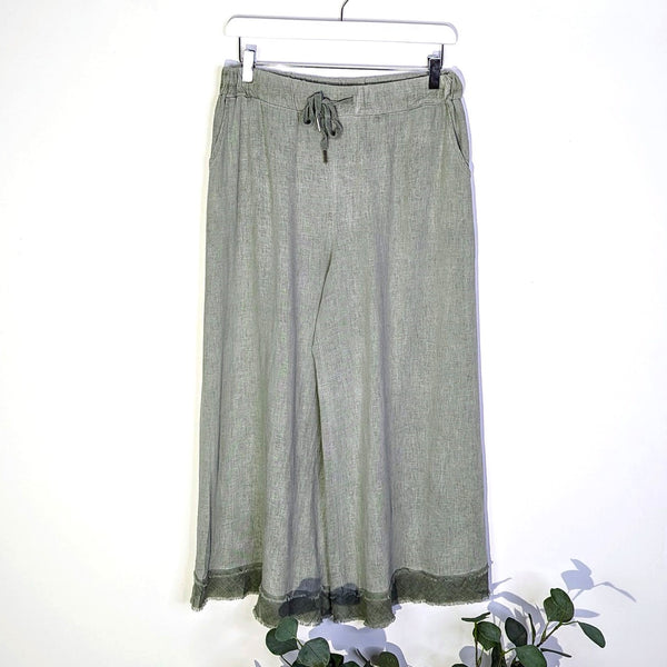 Linen viscose mix cropped straight leg vintage trousers with raw edge detail (M-L)