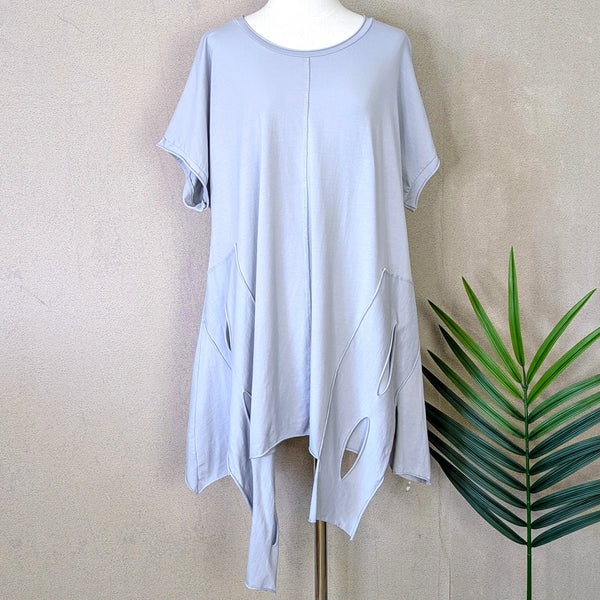 Roomy jersey top with fashionable holes and panel detail (L)