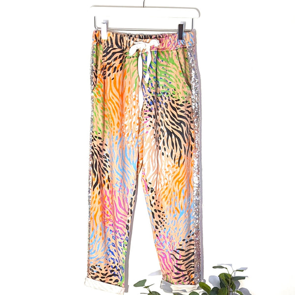 Colour animal print stretchy trousers with sequin element seam and pockets (M-L)