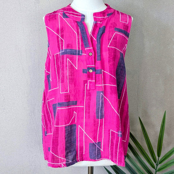 Sleeveless top with random etched and brushstroke print (M)