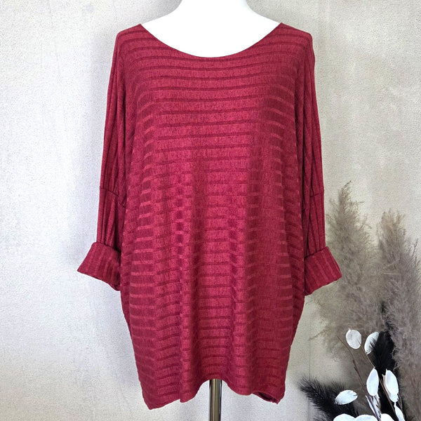 Soft hi-lo top with wide ribbed fabric