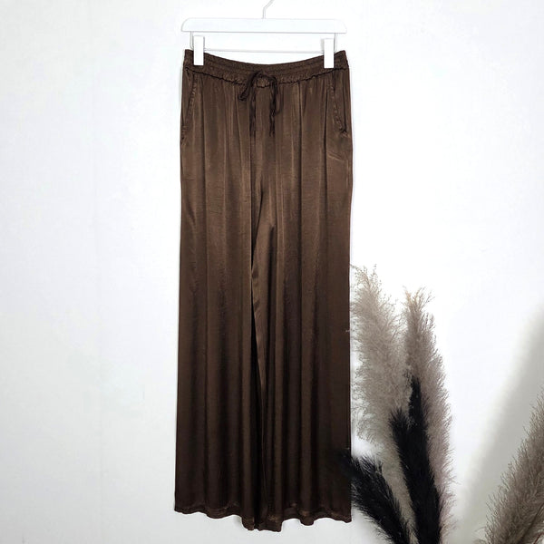 Viscose satin straight leg trousers with elasticated waist and pockets (M)