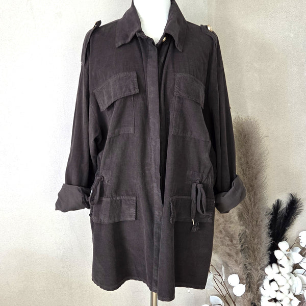 Utility style fine cord jacket with golden heritage buttons and drawstring on waist (M-L)