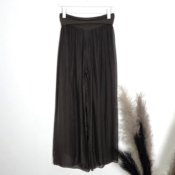 Straight leg silk blend pants with stretchy jersey waist band (M-L)