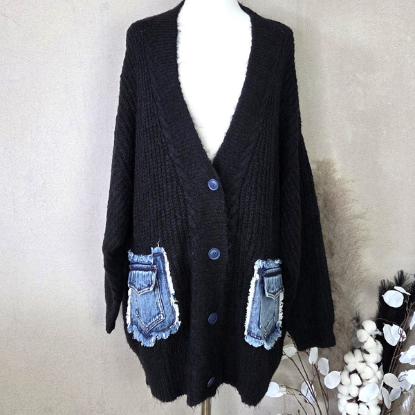 Super slouchy and soft cardi with unique jeans pocket and blue buttons (M-XL)