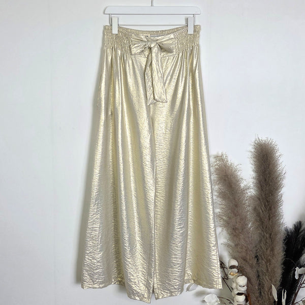 Light gold straight leg trousers with elasticated waist and tie front detail (M-L)