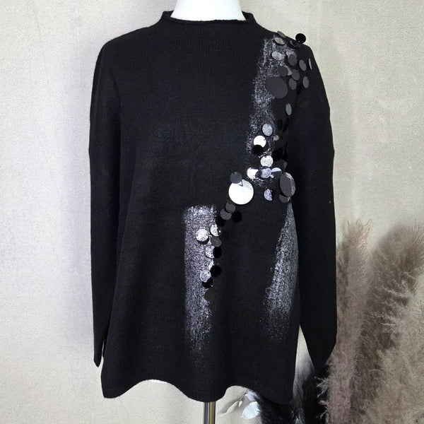 Super soft jumper with metallic brush stroke and variegated sequin detail (M-L)