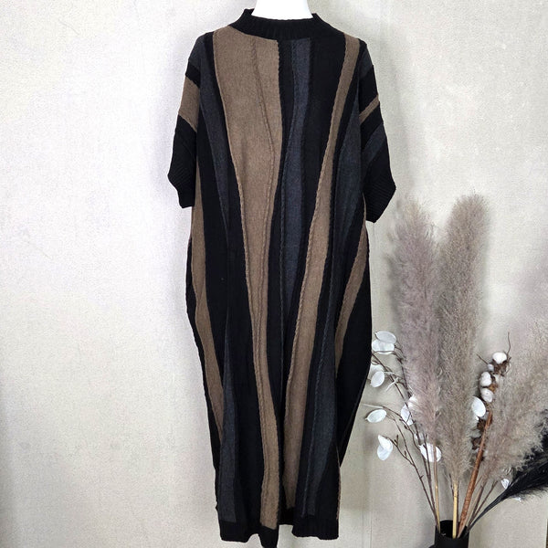 Substantial unique vertical wave knit longline over top/dress with pockets (M-XL)