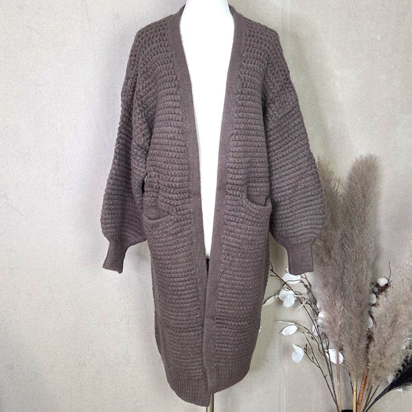 Substantial chunky knit open cardi slight bell sleeve and pockets (M-XL)