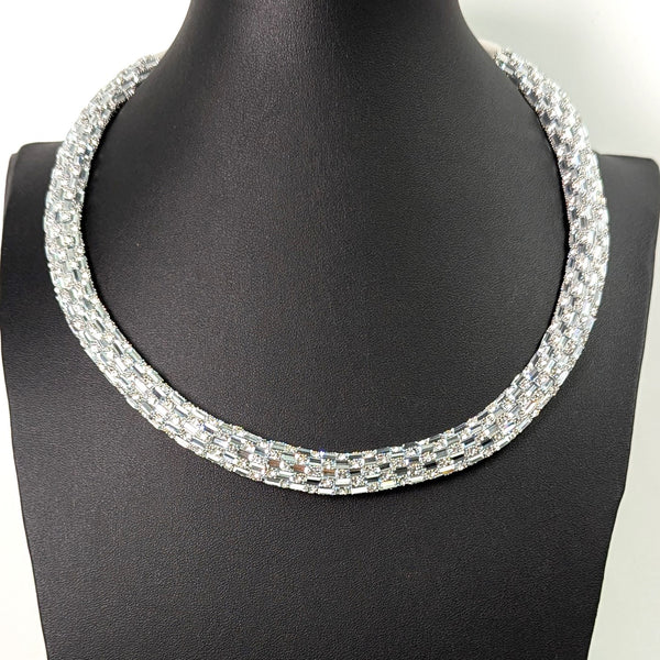 Baguette crystal collar