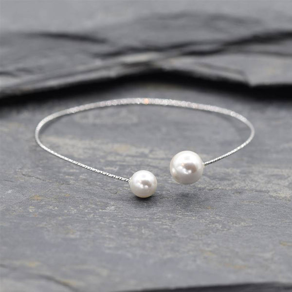 Wrap around bangle with pearl