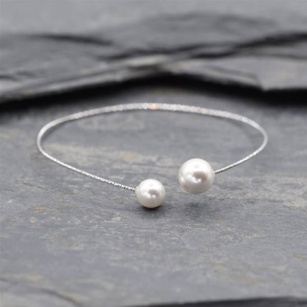 Wrap around bangle with pearl