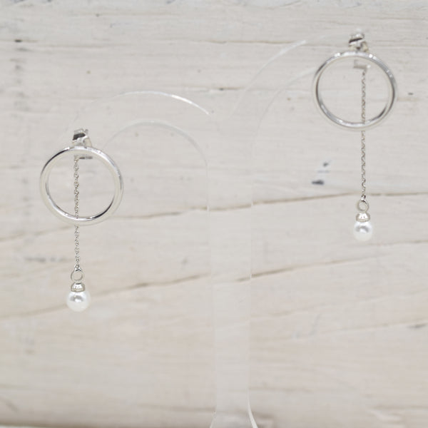 Open circle stud earring with pearl drop charm