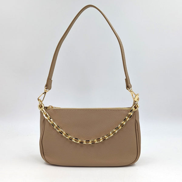 Medium leather handbag with classy chain detail