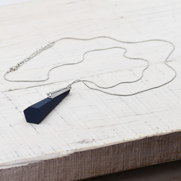 Long blue pedant necklace