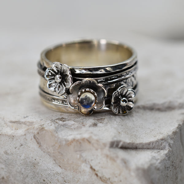 925 Spinning ring with flower band - Size 7