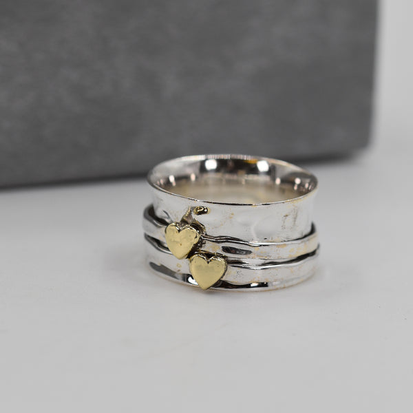 925 Soft Hammered Spinning ring with gold heart spinner