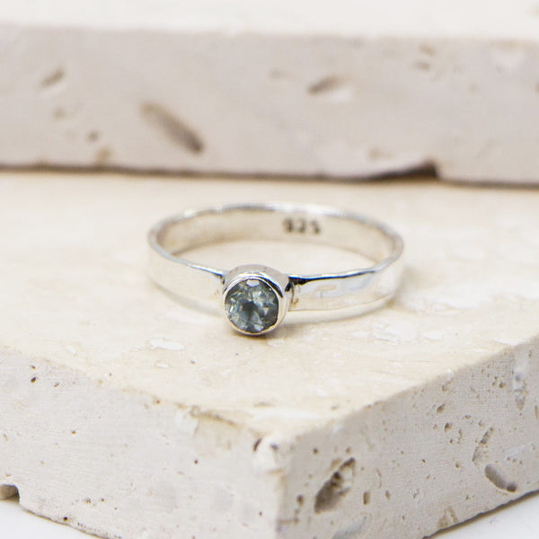 925 Silver soft hammered stacking ring with blue topaz stone - Size 10