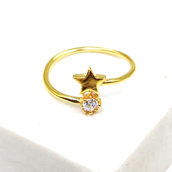 Open 925 gold plated silver ring with little star and CZ