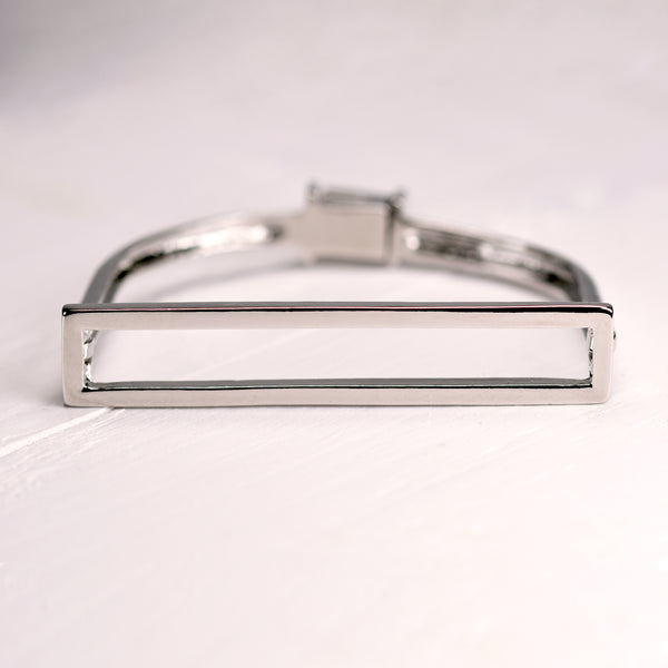 Simple and contemporary rectangle shape bracelet