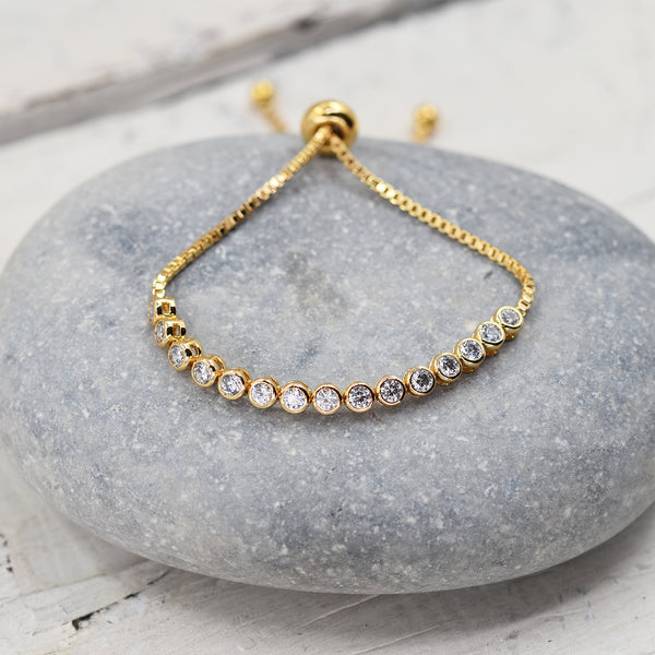 Adjustable friendship crystal bracelet with stones
