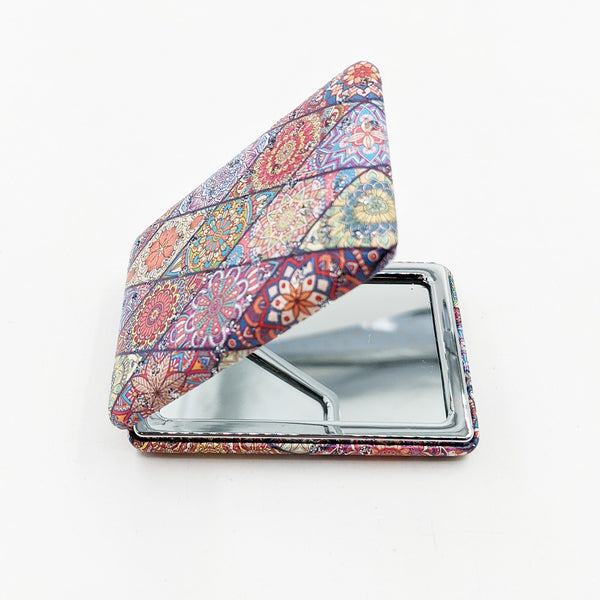 Diamond shape crystal inlay multicoloured design square compact mirror