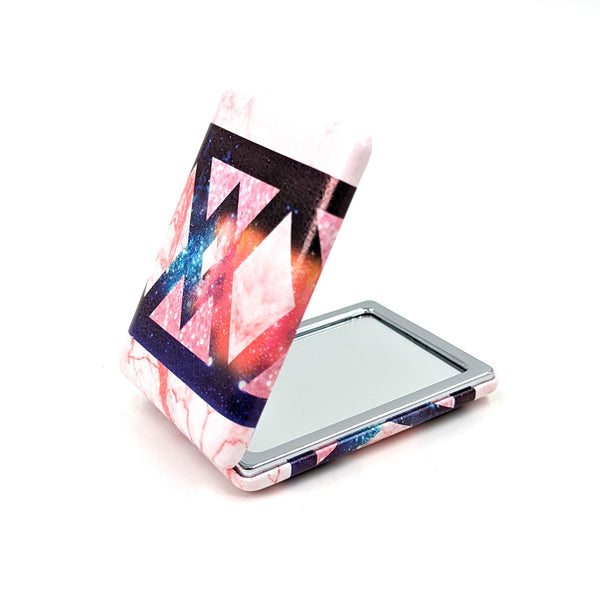 Cosmetic open triangle design print rectangular compact mirror