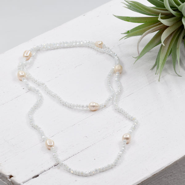 Long beaded necklace with real pearls
